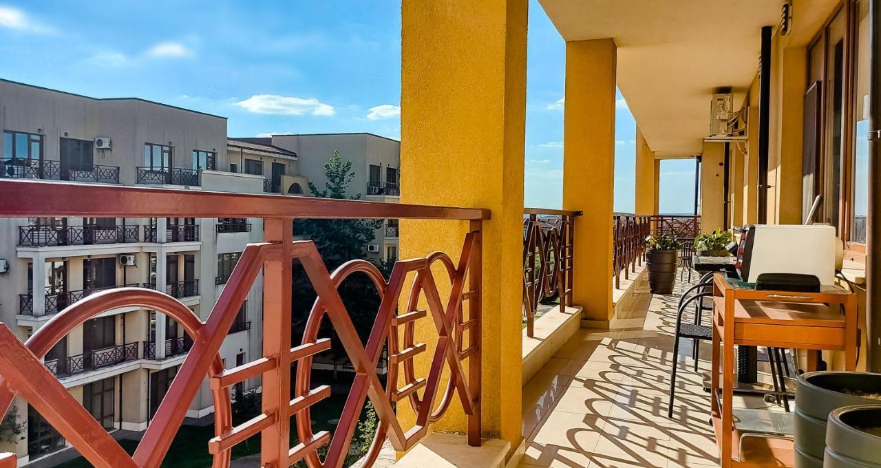 Lighthouse Golf Resort, 75 Mp2, With Balcony Balcsik Kültér fotó